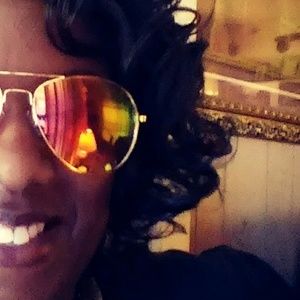 Meet your Posher, Corinthians